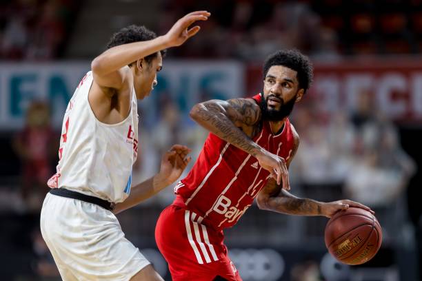 为球队的后 为球队的后